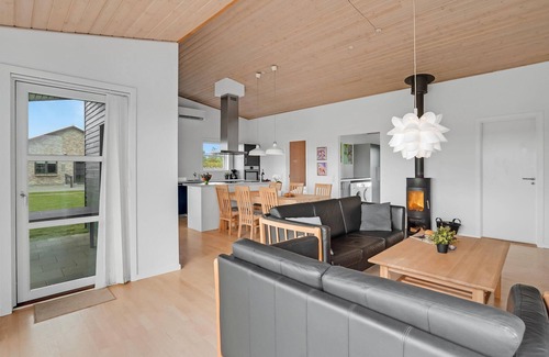 Skaven Strand House | 3 bedroom cozy home in Tarm