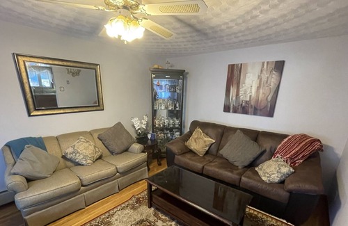 Worcester House | 3 Bedroom cozy home near Holly Cross