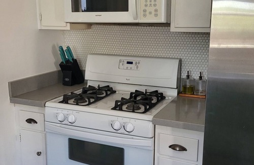 Visalia House | 3 bedroom Cozy home near National Park