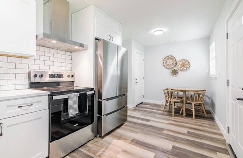 Manhattan House | 3 bedroom cozy house located footsteps away from KSU’s sporting events!