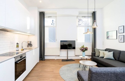 Mitte Apartment | 3-Bedroom Apartment (110sqm) with Terrace & Garden(1)