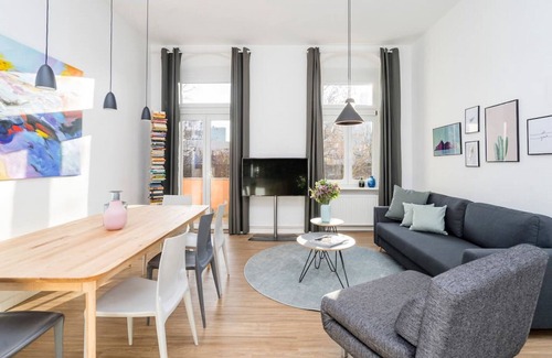 Mitte Apartment | 3-Bedroom Apartment (110sqm) with a comfy balcony(5)