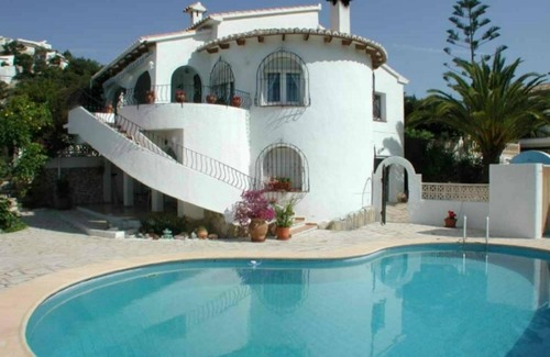 El Portet Villa | 3 bedroom detached villa, private pool pool & gardens with mountain & sea views