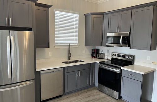 Mid-City District Apartment | 3 Bedroom En Suite Escape