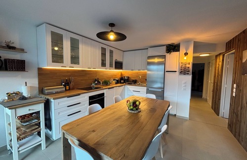 Briancon Apartment | 3 bedroom flat in Briançon-Serre Chevalier, 150m from lift, shops & restaurants