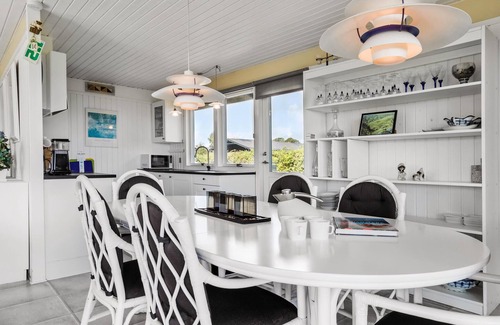 Pøt Strandby House | 3 bedroom gorgeous home in Juelsminde