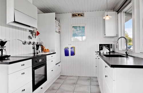 Pøt Strandby House | 3 bedroom gorgeous home in Juelsminde