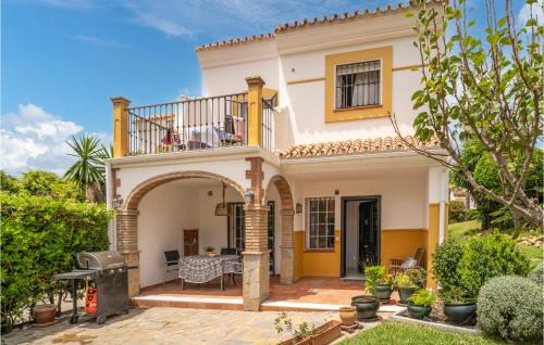 Hinojosa del Duque House | 3 Bedroom Gorgeous Home In Estepona