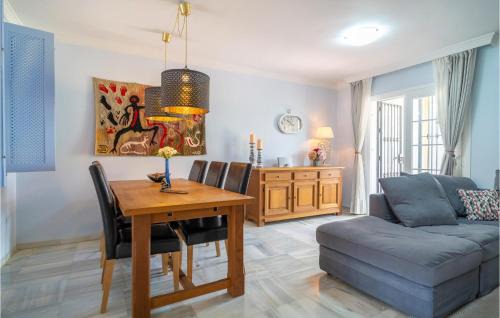 Hinojosa del Duque House | 3 Bedroom Gorgeous Home In Estepona