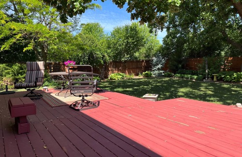 Oshkosh House | 3 bedroom historic house for EAA AirVenture Oshkosh
