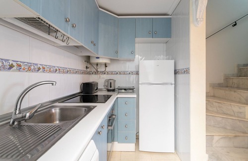 Puerto Marino Villa | "3 Bedroom Holiday Villa Benani" close to the Sea with Shared Pool & Wi-Fi