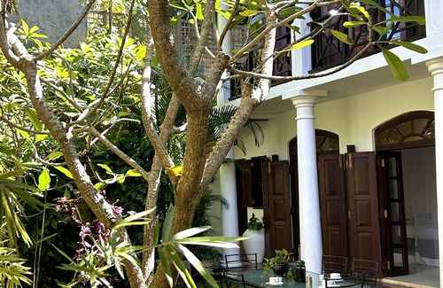 Fort Galle Villa | 3 bedroom Holiday Villa in the UNESCO Heritage Dutch Fort In Galle Sri Lanka.