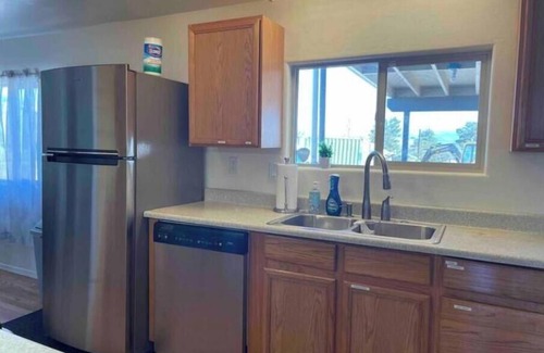 Clarkdale House | 3-bedroom home in brilliant Clarkdale with AC, WiFi
