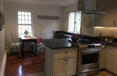 Osterville House | 3-bedroom home in heart of Osterville, quite neighborhood - 1 summer week left
