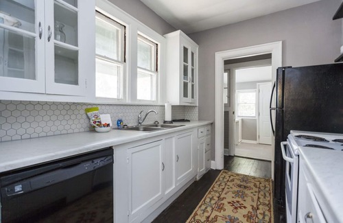 Hillsboro West End House | 3 Bedroom Home in the Middle of Nashville!