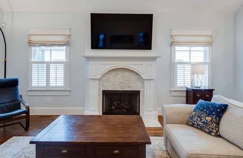 Green Hills House | 3 Bedroom Home with 2 Full Baths, Perfectly Situated in a Great Neighborhood!