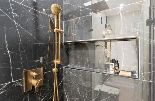 Le Droit Park Apartment | 3-Bedroom Home with Rooftop Deck & Washer & Dryer, Near Shaw