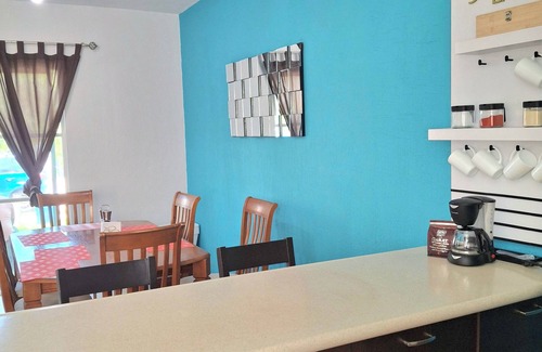 Luis Donaldo Colosio House | 3-bedroom house in amazing Playa del Carmen with WiFi, AC Pet friendly