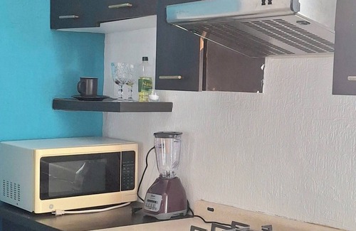 Luis Donaldo Colosio House | 3-bedroom house in amazing Playa del Carmen with WiFi, AC Pet friendly