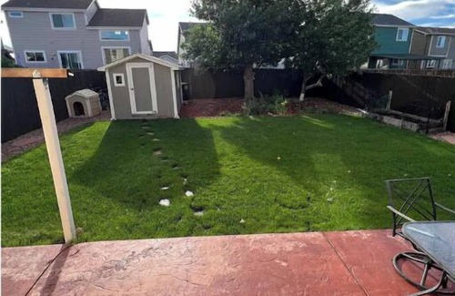 Colorado Springs House | 3 bedroom house 5 minutes away from the airport in Colorado Springs all for you.