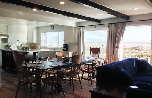 Sunset Beach House | 3 Bedroom House Sleeps 8