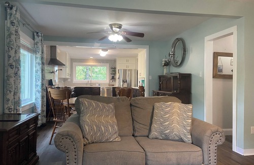 Little Rock House | 3 Bedroom house in a quiet neighborhood close to parks.