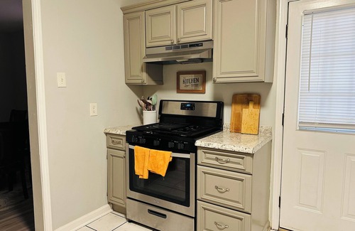 Berclair House | 3-bedroom house in amazing Memphis with AC