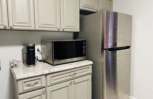 Berclair House | 3-bedroom house in amazing Memphis with AC