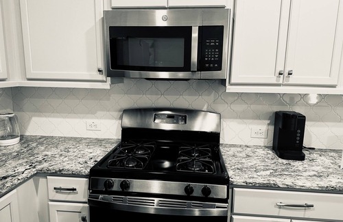 Clodine House | 3-bedroom house in beautiful Richmond with AC, WiFi
