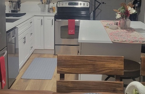 Libby House | 3-bedroom house in gorgeous Libby with WiFi, AC. Book your stay now