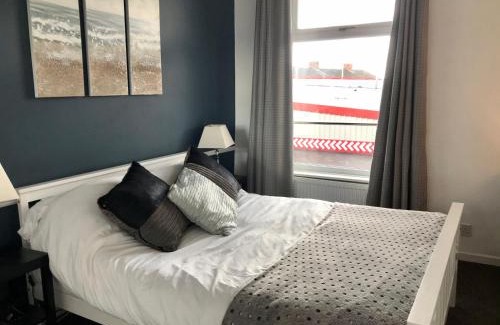 Preston Apartment | 3 bedroom house in Preston close to M6 & M55