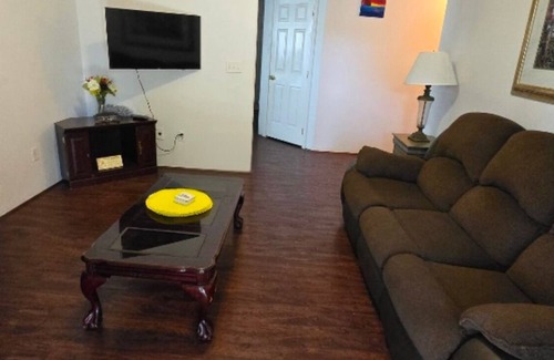 Medford House | 3-bedroom house in superb Medford with AC, WiFi. Enjoy your stay