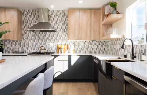 Leimert Park House | 3-bedroom house in fabulous Los Angeles with WiFi, AC