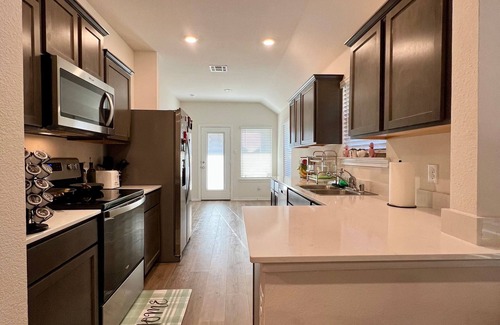 Lavon House | 3-bedroom house in welcoming Lavon with WiFi, AC