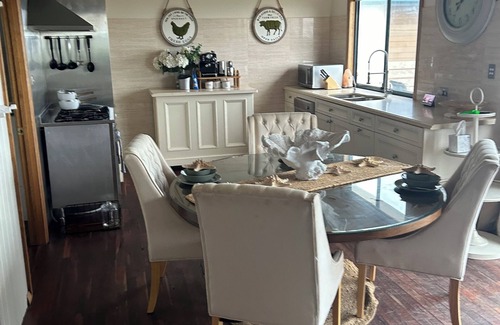 Cape Douglas House | 3 bedroom house with the beach literally at your front door.
