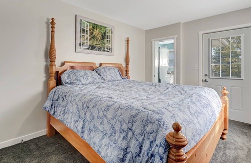 Lake Geneva House | 3 Bedroom House w/loft, Close to Lake Geneva, Alpine Valley