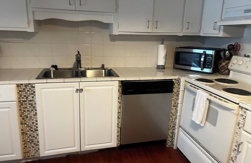 Goose Creek House | 3-bedroom house with AC, WiFi in quiet neighborhood Goose Creek Relo/nurse/Corp