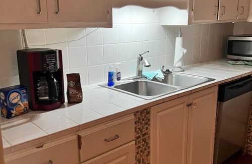 Goose Creek House | 3-bedroom house with AC, WiFi in quiet neighborhood Goose Creek Relo/nurse/Corp