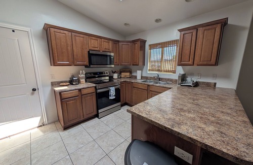 Page House | 3-Bedroom House with AC, WiFi in Beautiful Page/Lake Powell