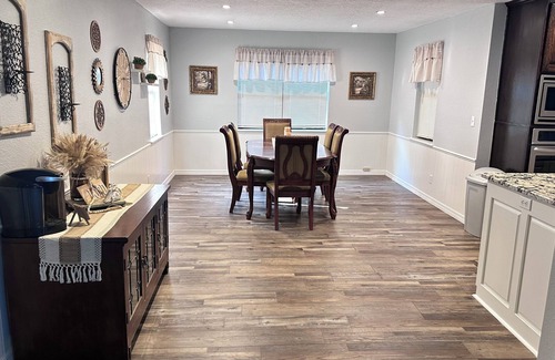 Sulphur House | 3-bedroom house with hot tub 1.3 miles to Guy Sandy boat dock, Arbuckle Lake