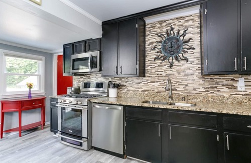 Williamsburg House | 3 bedroom in Williamsburg - Next to Busch Gardens!