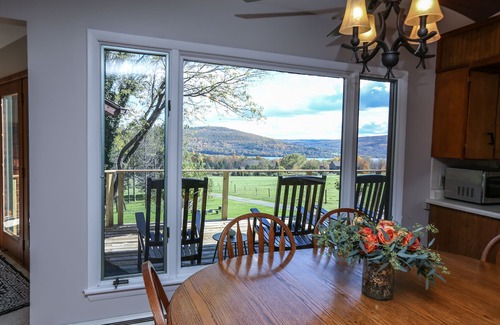 Naples Ski Chalet | 3 bedroom Lakeview home with New Hot tub!