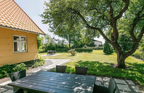 Akirkeby Apartment | 3 bedroom lovely apartment in Aakirkeby