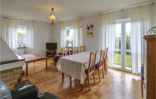 Bunkeflostrand House | 3 Bedroom Lovely Home In Bunkeflostrand