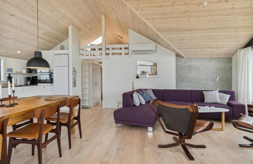 Lonstrup House | 3 bedroom lovely home in Hjørring
