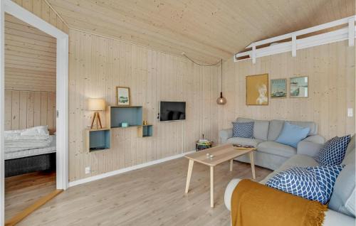 Saksild Strand House | 3 Bedroom Lovely Home In Odder