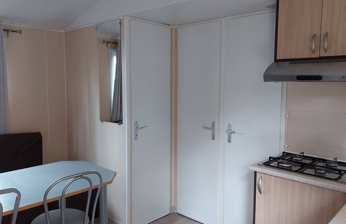 Saint-Cheron House | 3-bedroom mobile home sleeps 6