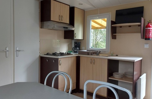 Saint-Cheron House | 3-bedroom mobile home sleeps 6