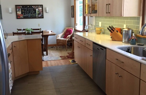 State College House | 3-Bedroom Modern Home Walkable to Downtown & Penn State