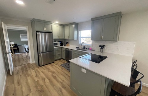 Rambo Riviera House | 3-bedroom newly remodeled bungalow located on Beaver Lake in Rogers, AR.